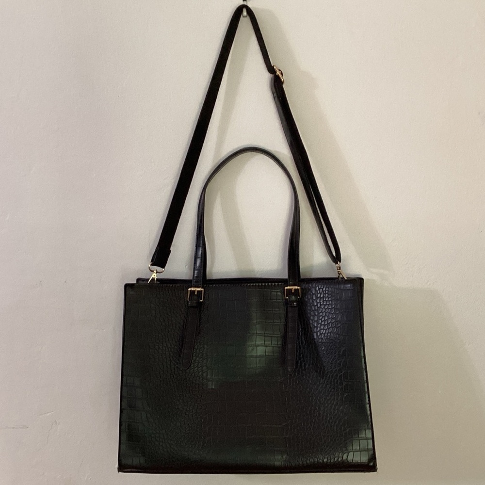 💚Sophisticated Black Croc-Embossed Shoulder Bag